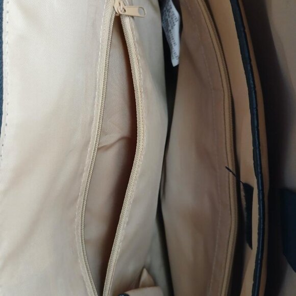 Purse/tablet over the shoulder handbag - Picture 4 of 8